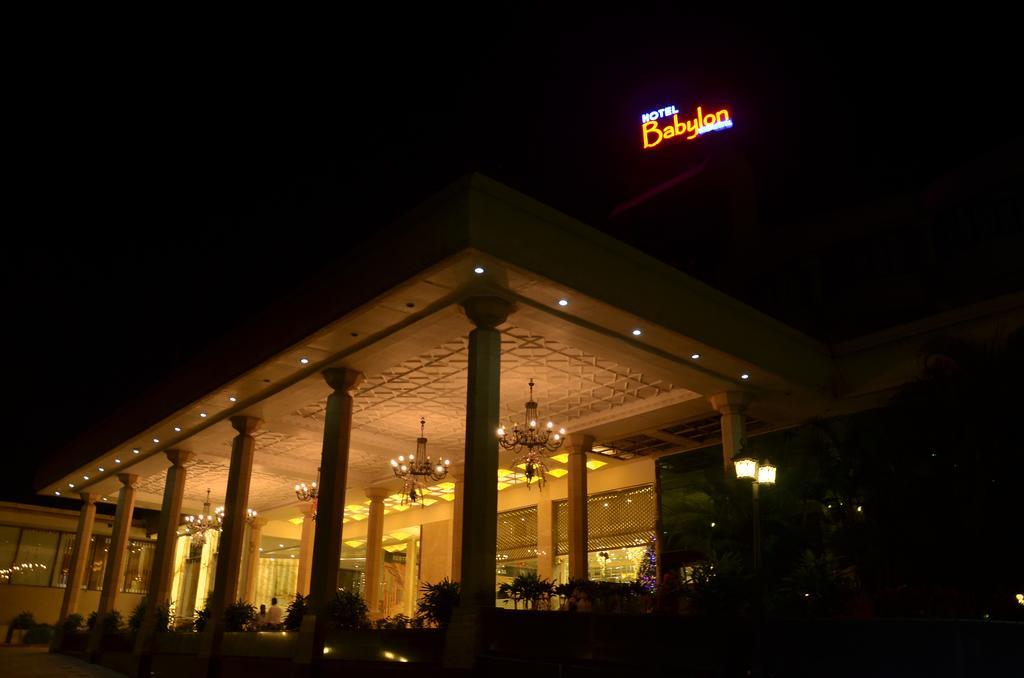 Hotel Babylon International Rāipur Exteriör bild