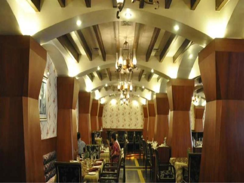Hotel Babylon International Rāipur Exteriör bild