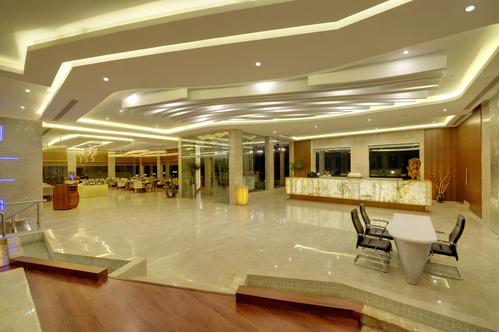 Hotel Babylon International Rāipur Exteriör bild